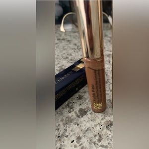 Estee Lauder Double Wear. Stay-in-Place Flawless Wear Concealer. 5 N Deep color